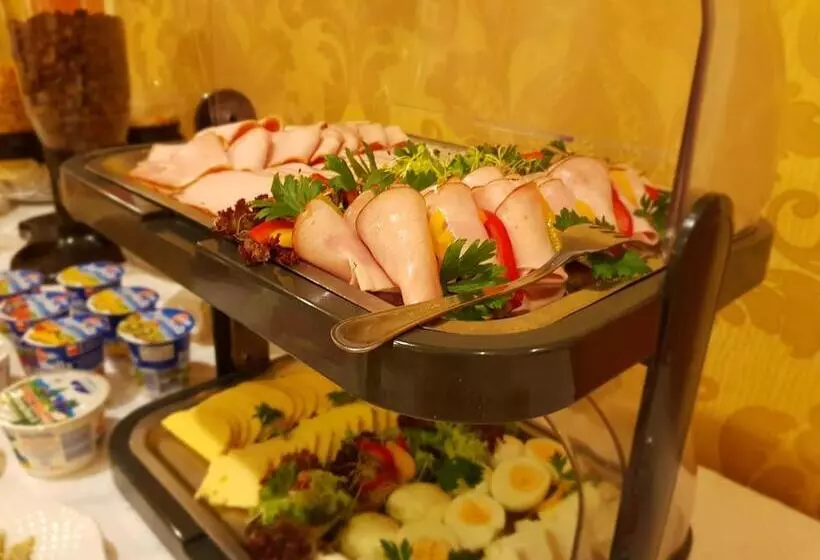 هاستل Restauracja Hotel Przystan