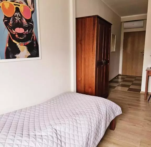 هاستل Restauracja Hotel Przystan
