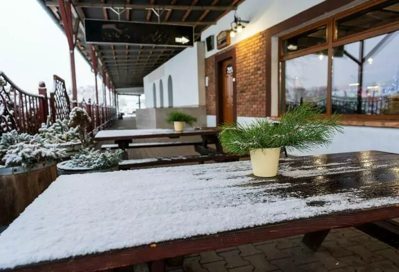 Aamiaismajoitus (B&B) Apartamentowiec Kuźniar