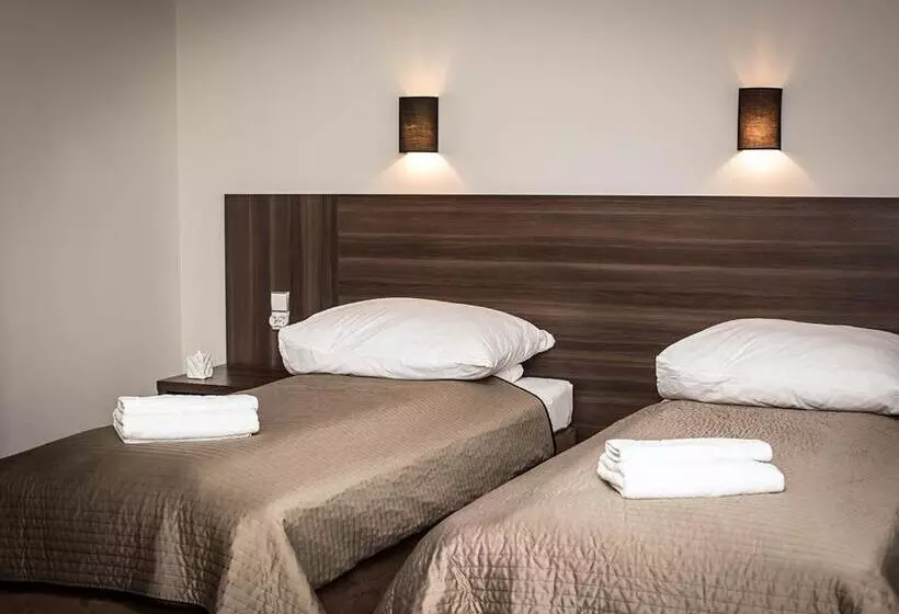 Aamiaismajoitus (B&B) Apartamentowiec Kuźniar