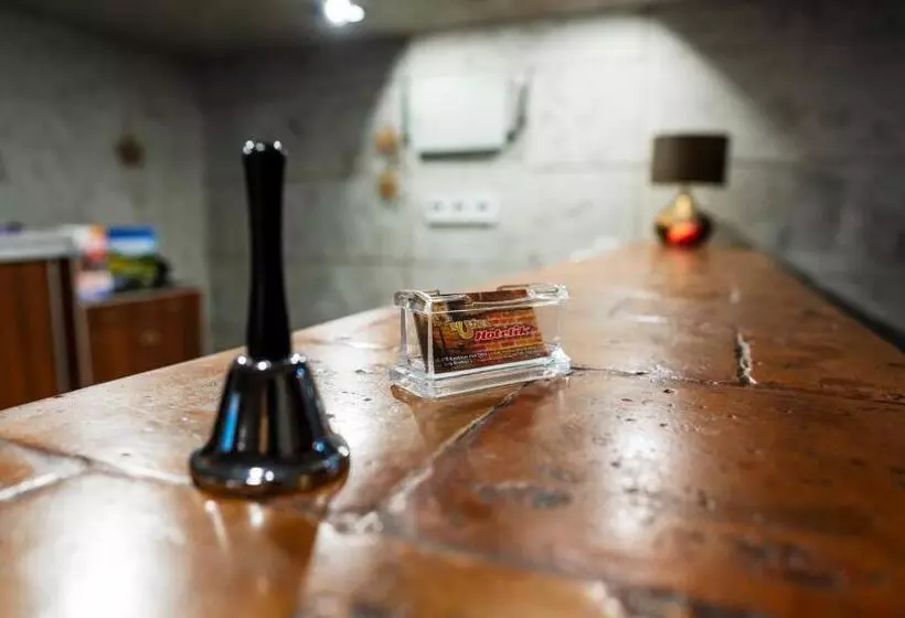 Aamiaismajoitus (B&B) Apartamentowiec Kuźniar