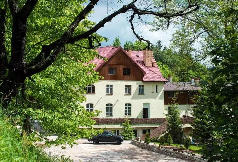 ベッドアンドブレックファースト Leśny Dwór Karpacz Piekarnia Mio Padre Restauracja Mamma Mia