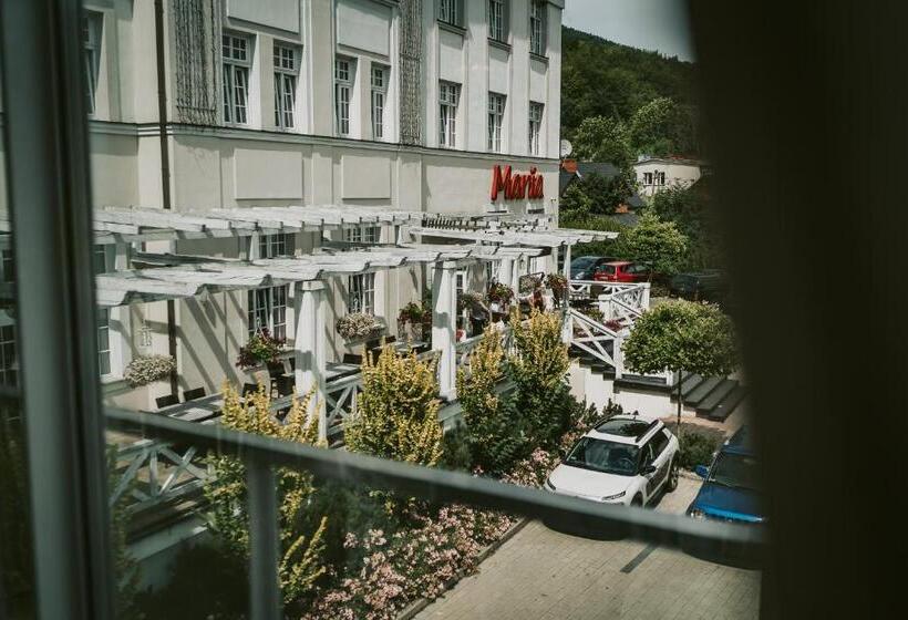 تختخواب و صبحانه Maria Szczyrk