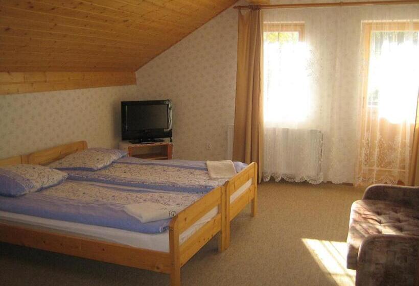 تختخواب و صبحانه Nasz Domek