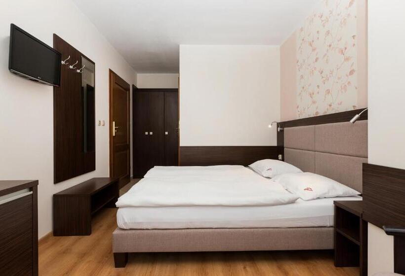 민박 Paula Wellness & Spa