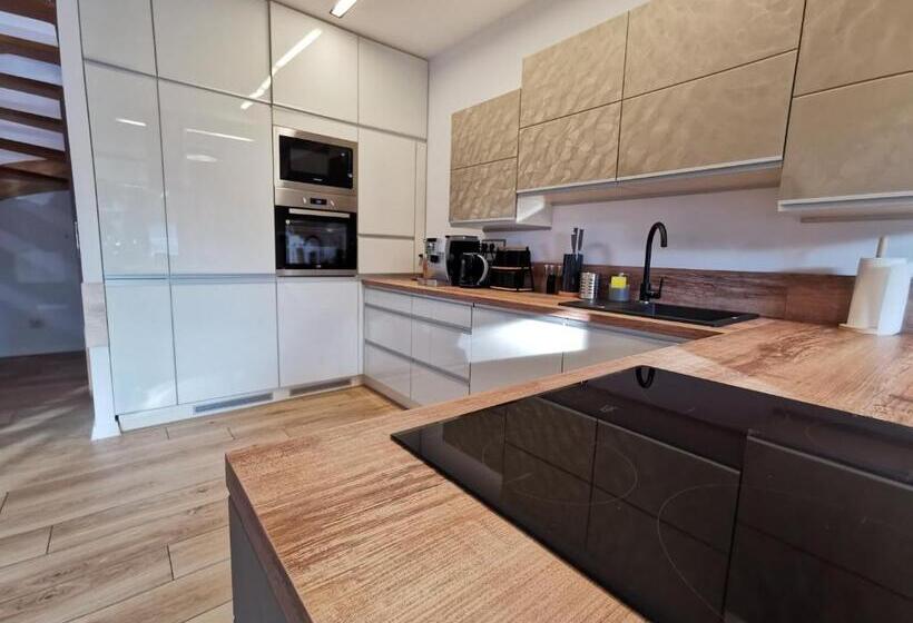 민박 Paula Wellness & Spa