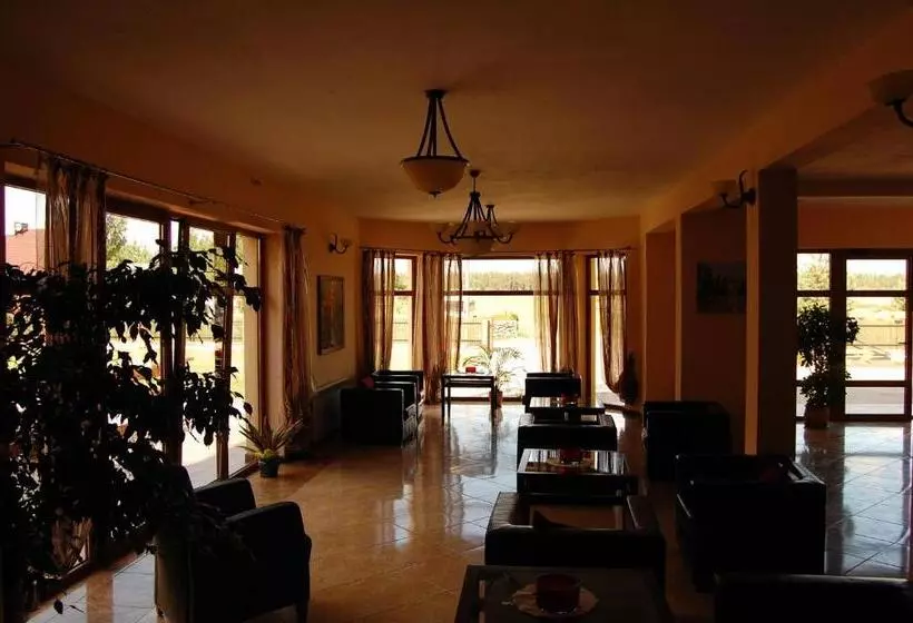 Aamiaismajoitus (B&B) Rezydencja Nad Wigrami Standard & Comfort Rooms