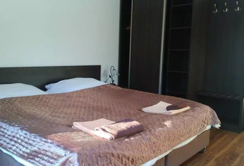 Aamiaismajoitus (B&B) Rezydencja Nad Wigrami Standard & Comfort Rooms