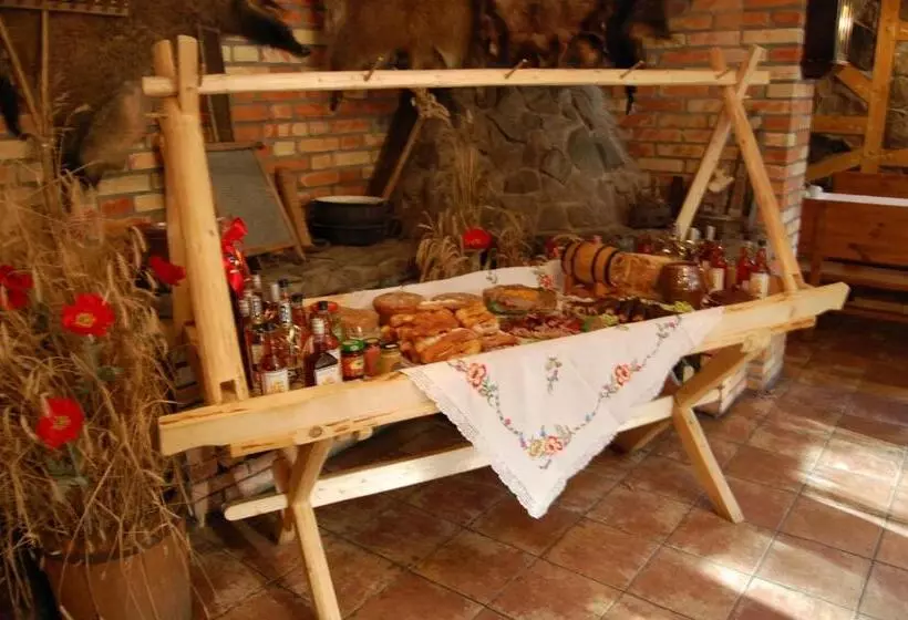 Aamiaismajoitus (B&B) Rezydencja Nad Wigrami Standard & Comfort Rooms