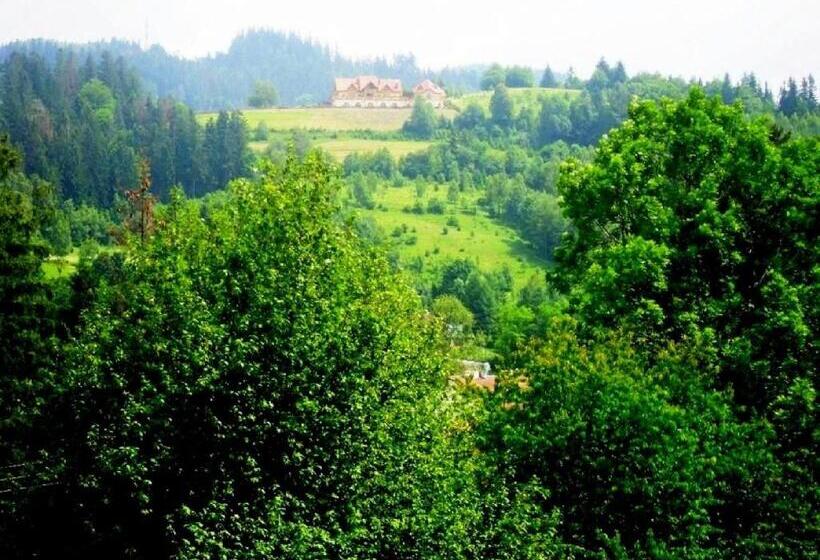 Bed and Breakfast Rezydencja Rowita