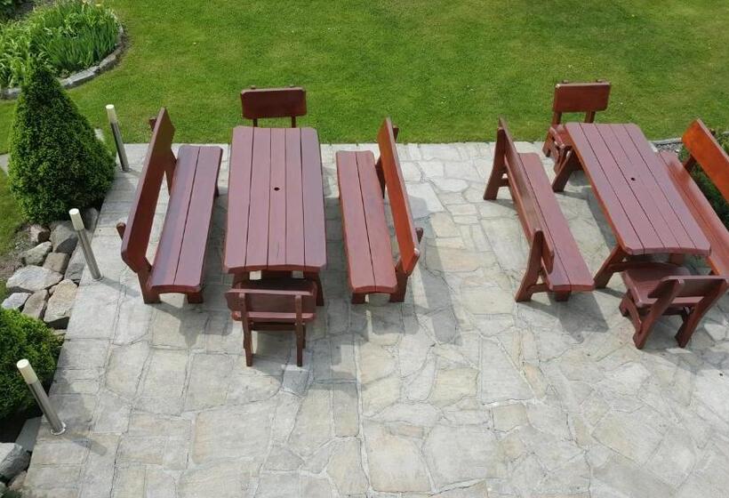 Bed and Breakfast Rezydencja Rowita