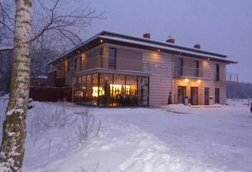 Aamiaismajoitus (B&B) Villa Plena