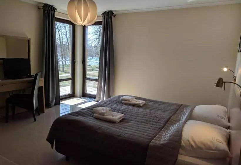 Aamiaismajoitus (B&B) Villa Plena