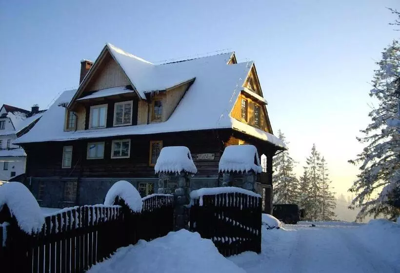 Aamiaismajoitus (B&B) Willa Litka