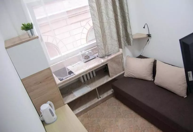 Hostelswidnicka24
