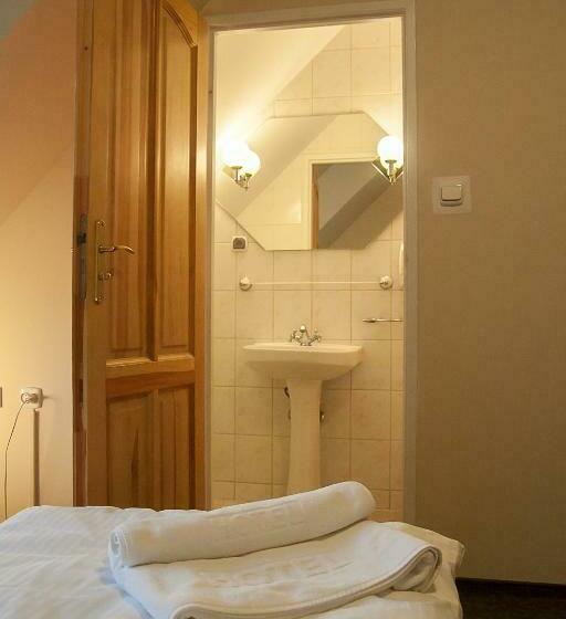 בית מלון כפרי Aeroplan