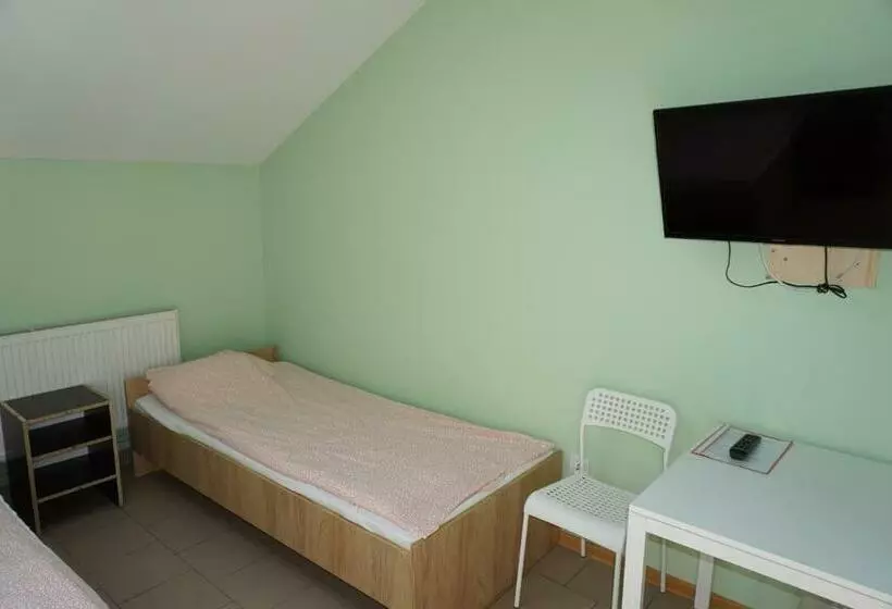 ホテル Kwatery Pracownicze