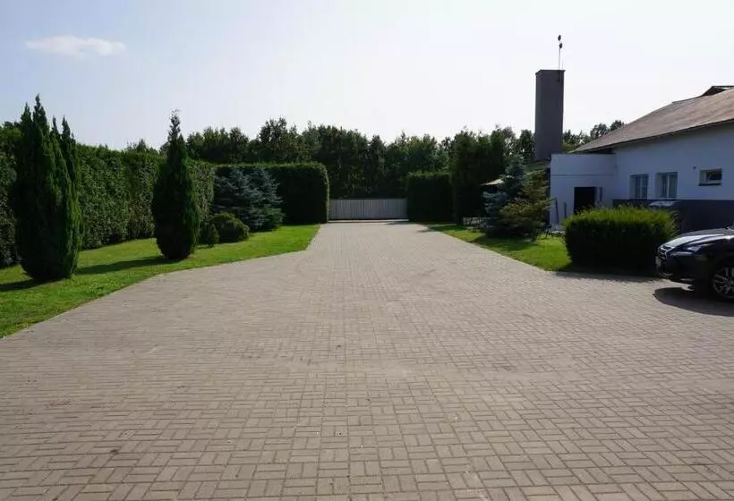 ホテル Kwatery Pracownicze