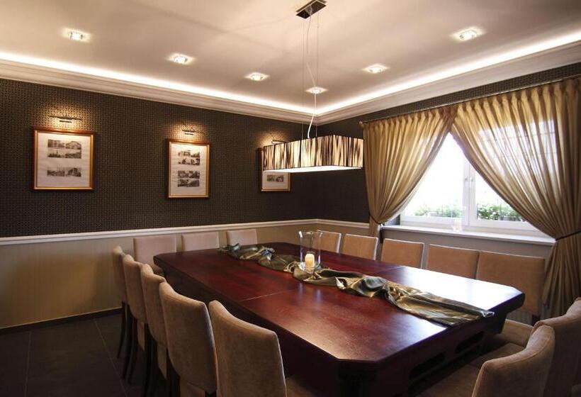 酒店 Pod Złotą Koroną