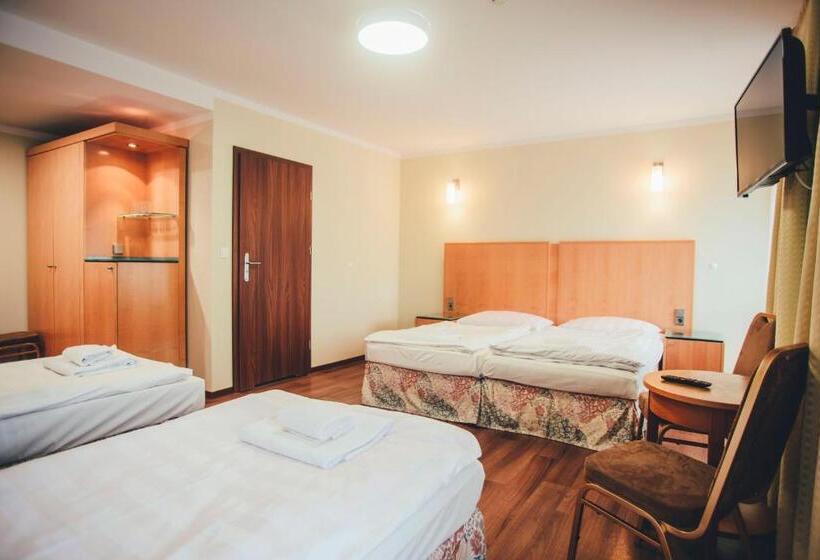 בית מלון כפרי Trojan