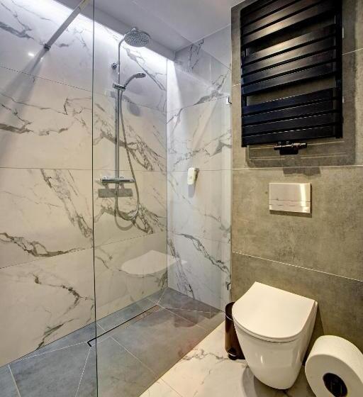 호텔 Wiki Sanok Events & Bowling