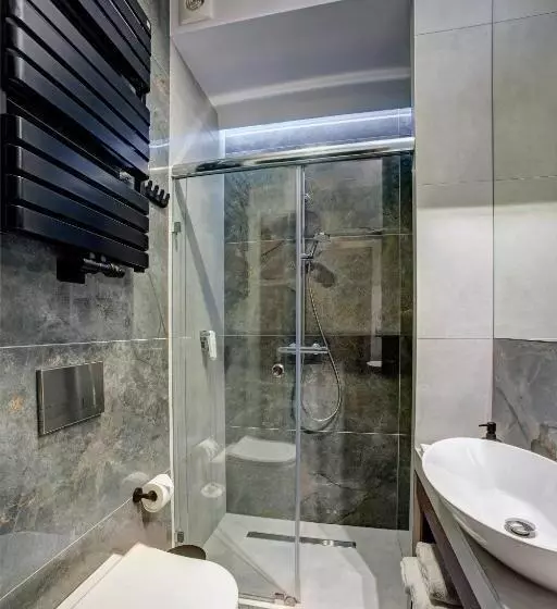 هتل Wiki Sanok Events & Bowling