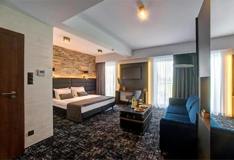 호텔 Wiki Sanok Events & Bowling