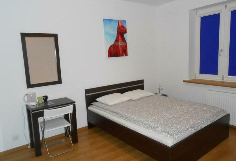 Lux Hostel Z Prywatnymi łazienkami