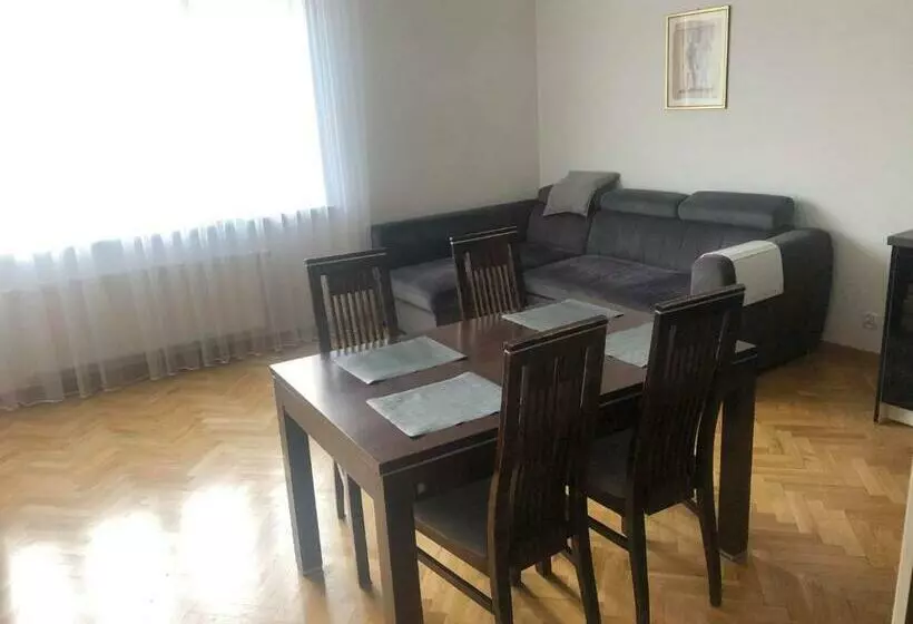 Lux Hostel   Z Prywatnymi łazienkami