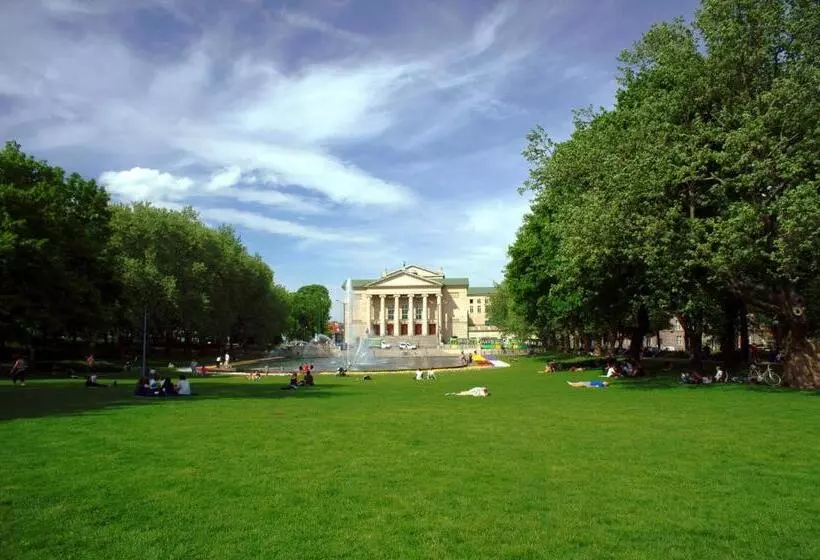 Opera Hostel