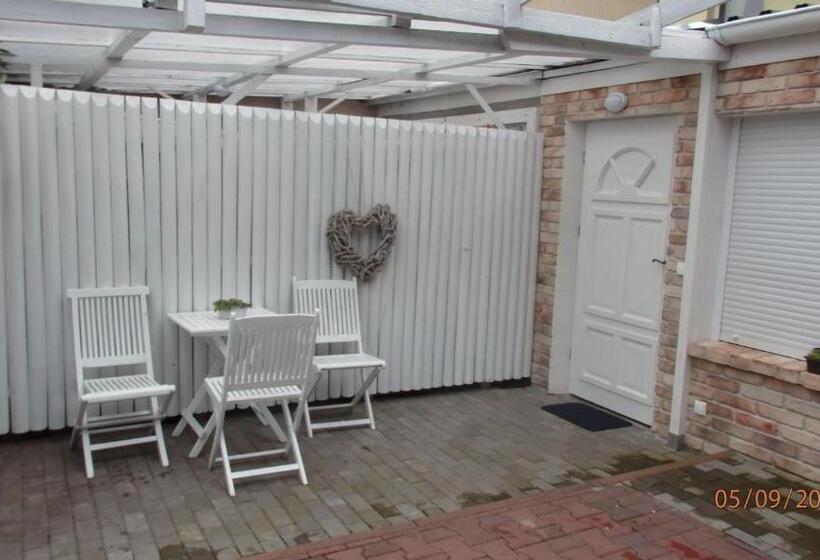 펜션 Villa Pod Orzechem W Zaniemyślu