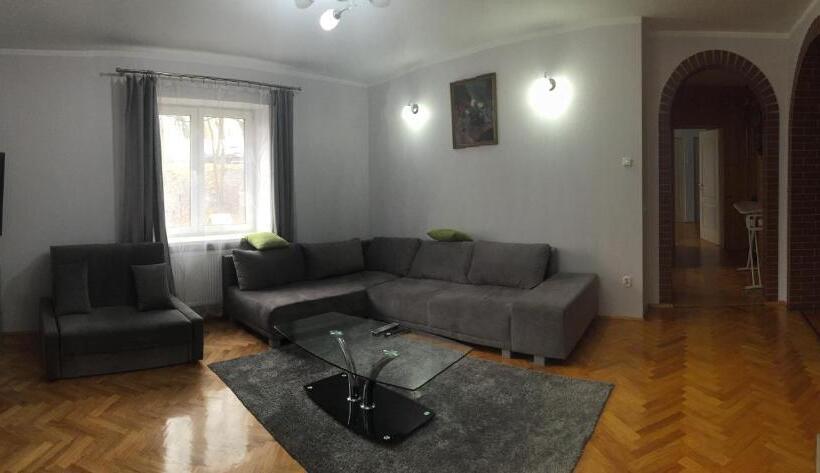 Pensjonat Przy Błoniach