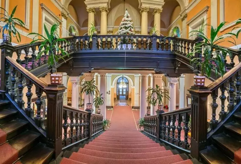 リゾートホテル Stary Dom Zdrojowy