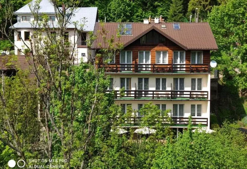 استراحتگاه Willa Jasna