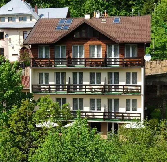 استراحتگاه Willa Jasna