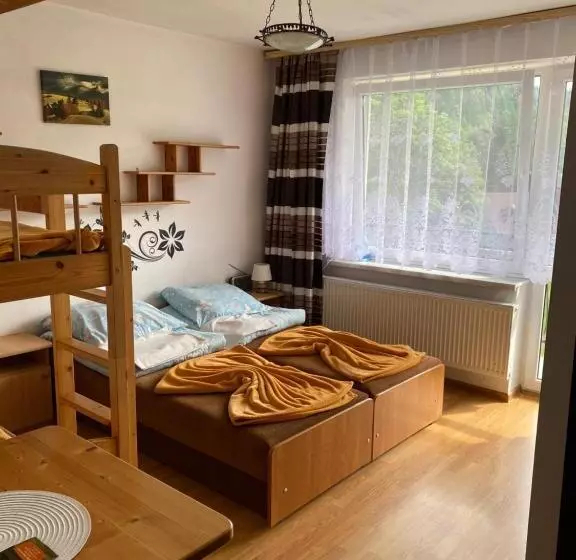 Aamiaismajoitus (B&B) Agroturystyka U Czepiela
