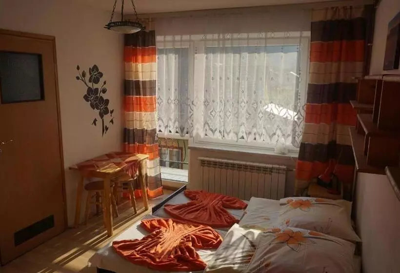 Aamiaismajoitus (B&B) Agroturystyka U Czepiela