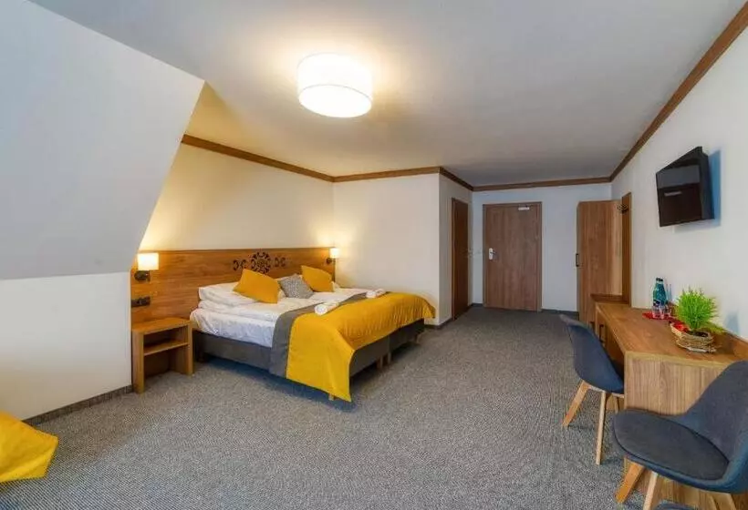 Aamiaismajoitus (B&B) Góralski Dworek