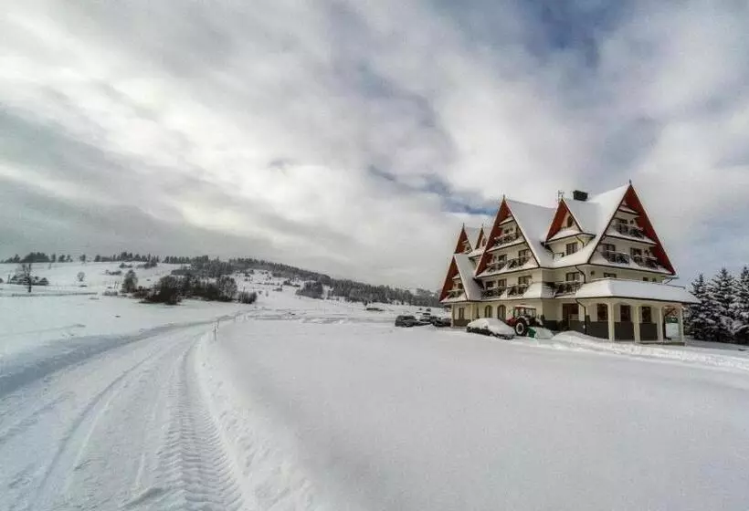 Aamiaismajoitus (B&B) Góralski Dworek