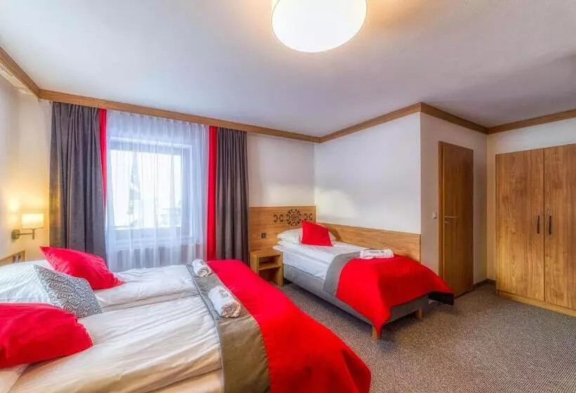 Aamiaismajoitus (B&B) Góralski Dworek