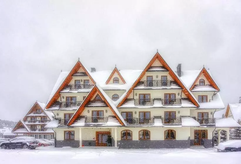 Aamiaismajoitus (B&B) Góralski Dworek