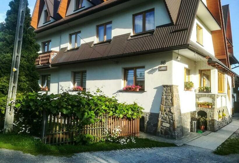 Aamiaismajoitus (B&B) Pokoje Gościnne Duda