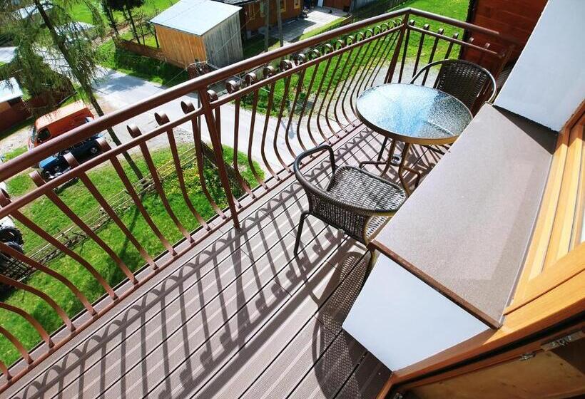 Bed & Breakfast U Hani W Pobliżu Gorący Potok I Termy