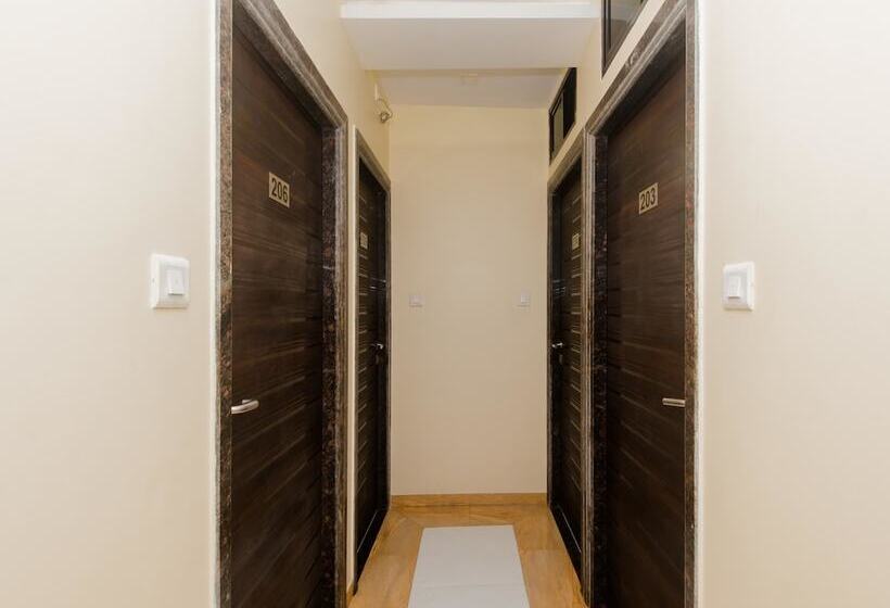 호텔 O Alfa Grand Near Chhatrapati Shivaji International Airport