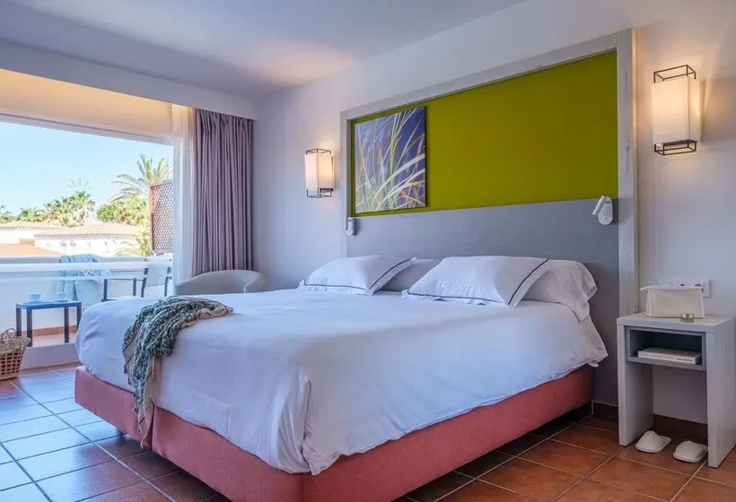 Oassium Hotel at Estival Park - Adults Only