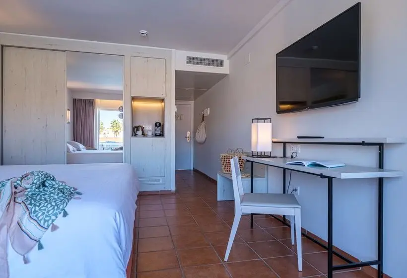 Oassium Hotel at Estival Park - Adults Only