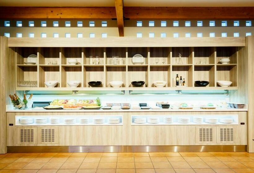 Oassium Hotel at Estival Park - Adults Only