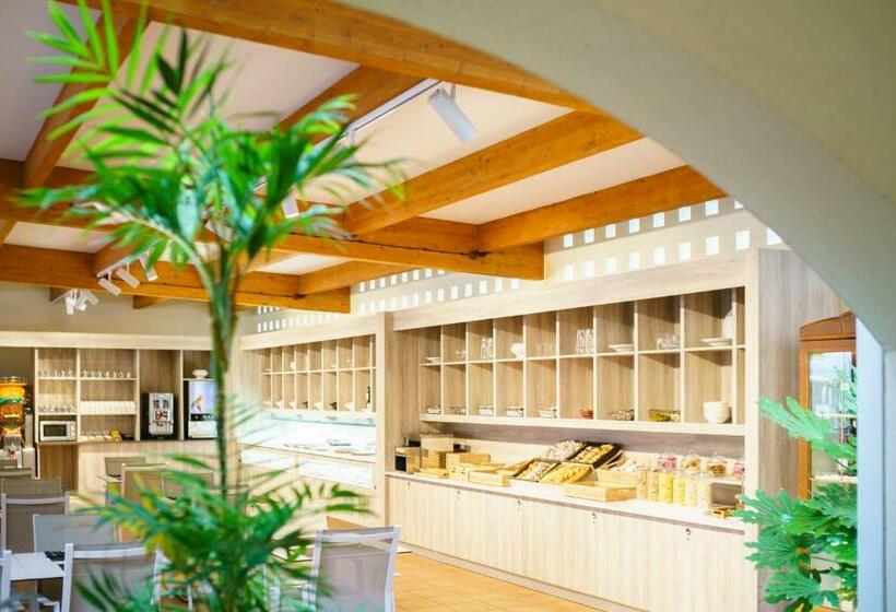 Oassium Hotel at Estival Park - Adults Only