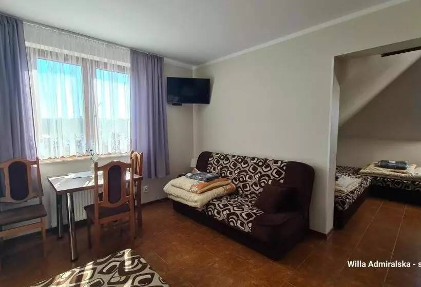Majatalo Willa Admiralska
