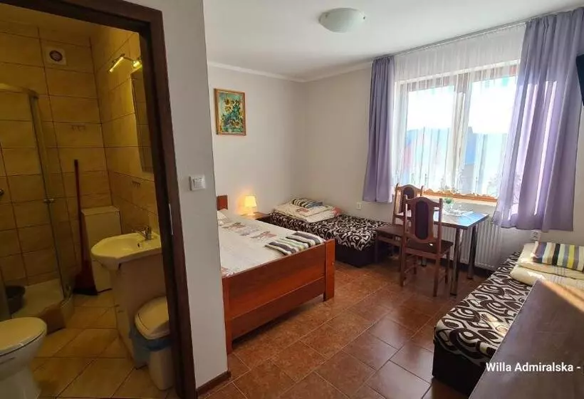 Majatalo Willa Admiralska